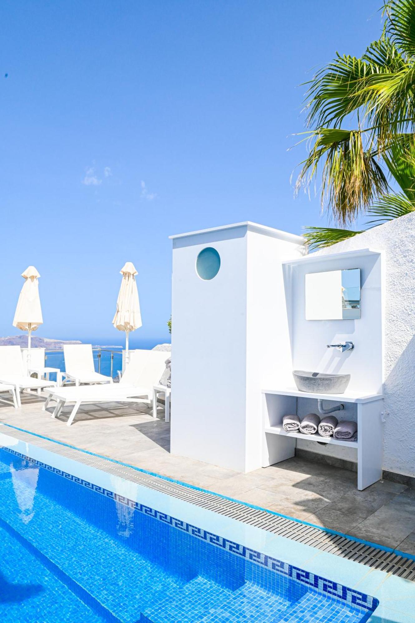 Apart Otel Kafieris Blue 3*